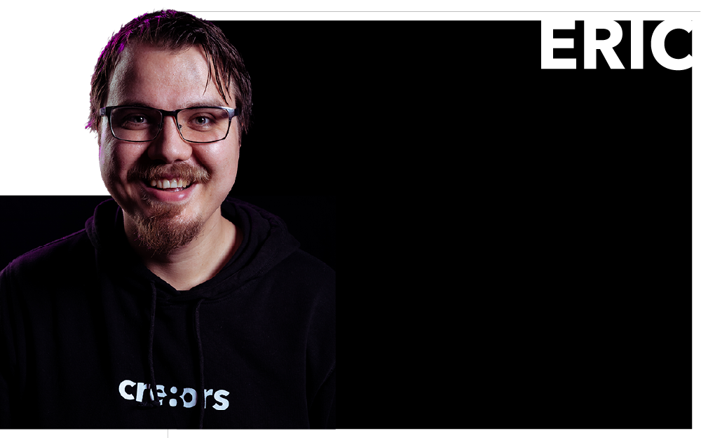 eric smiles
